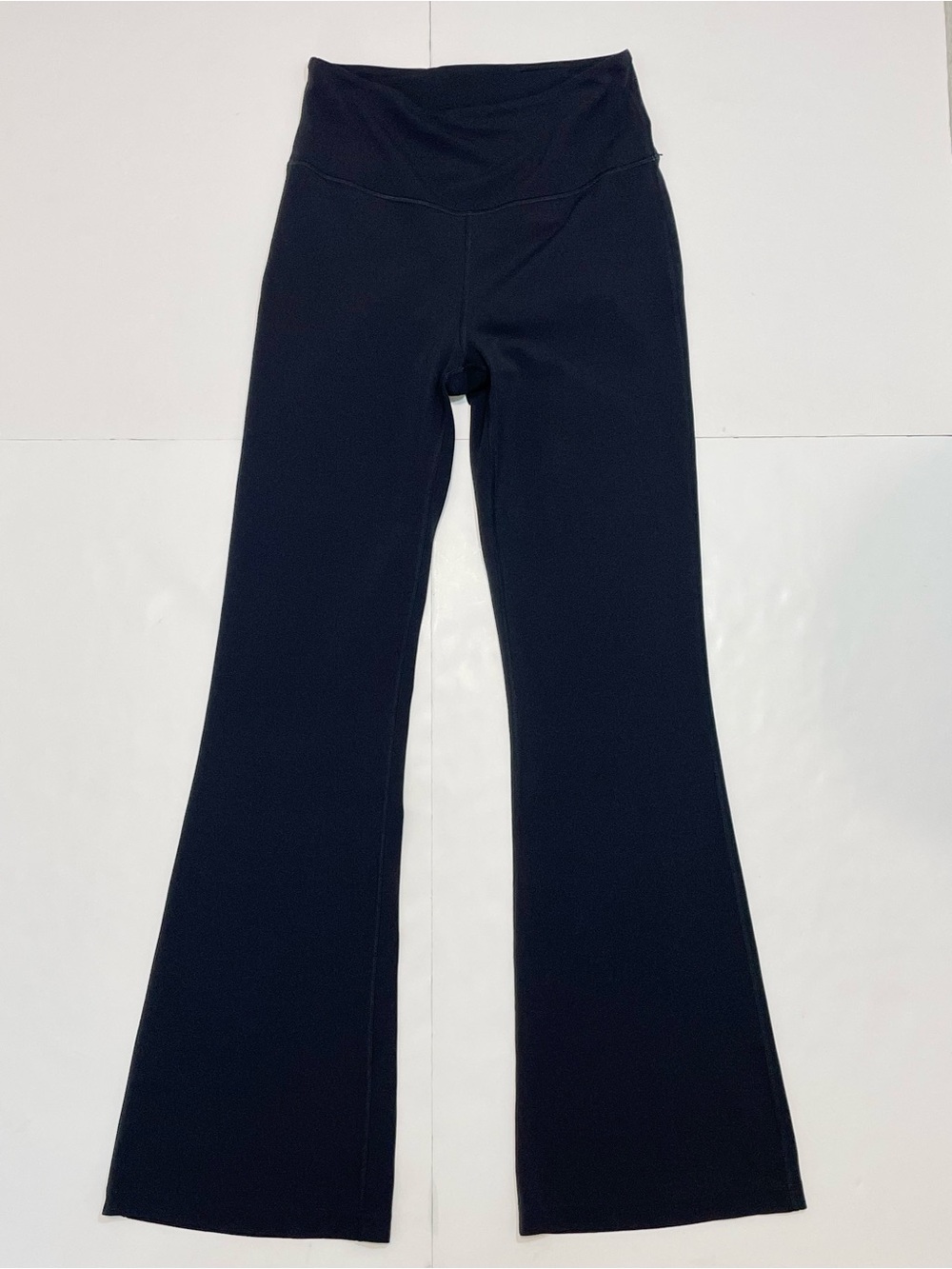 EUC Lululemon Groove Super High-Rise Flared Pant Nulu Black Size 8